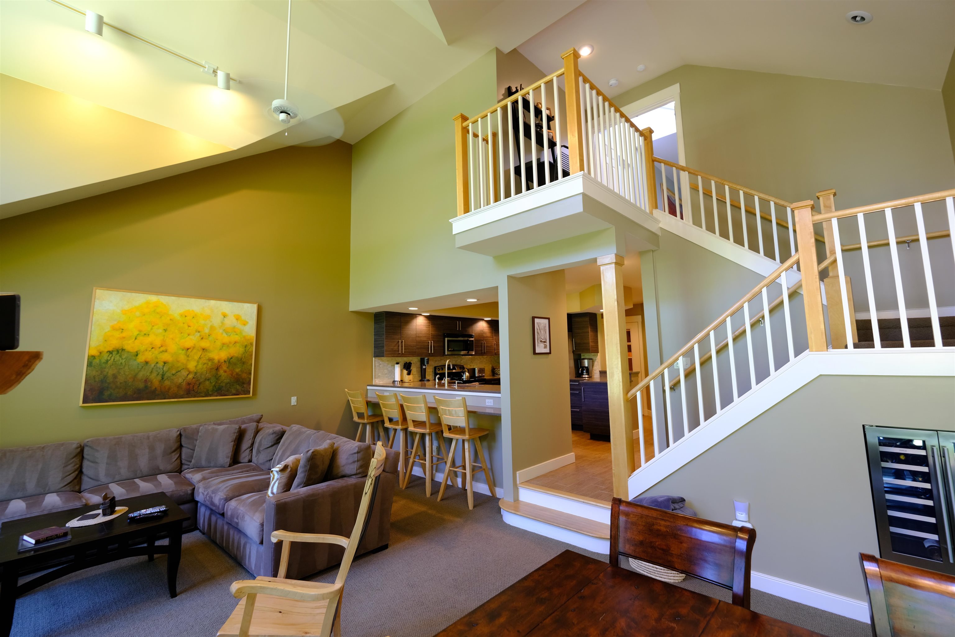 63 Alpine Way, Unit B2 Ludlow, VT 05149 - Photo 4 of 40 Gallery Image 4