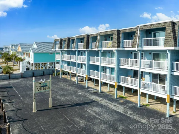 $425,000 | 2714 West Beach Drive, Oak Island, NC 28465