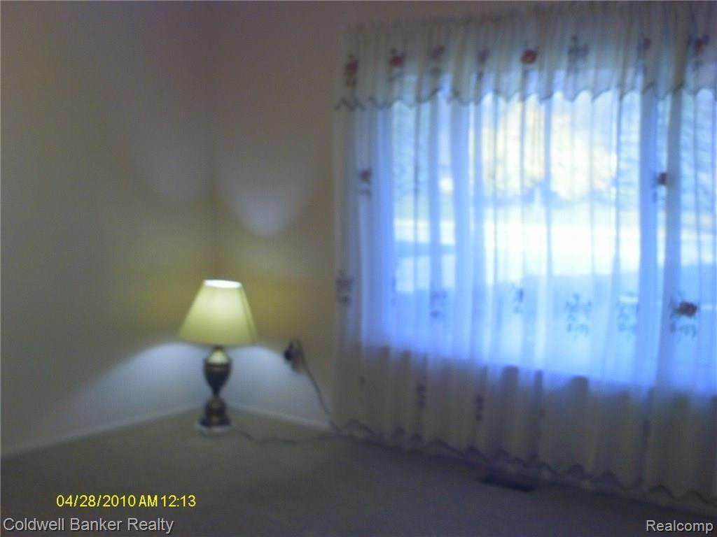 32439 Hayes Road Warren, MI 48088 - Photo 14 of 25 Gallery Image 14