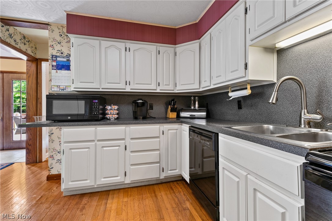 6516 White Road Cleveland, OH 44143 - Photo 9 of 35 Gallery Image 9