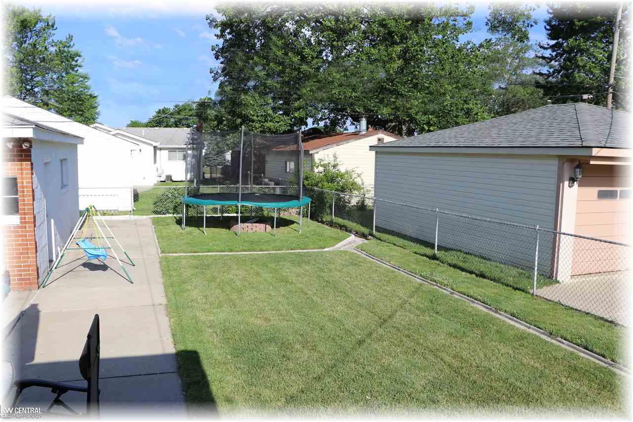 31505 Kelly Road Fraser, MI 48026 - Photo 39 of 40
