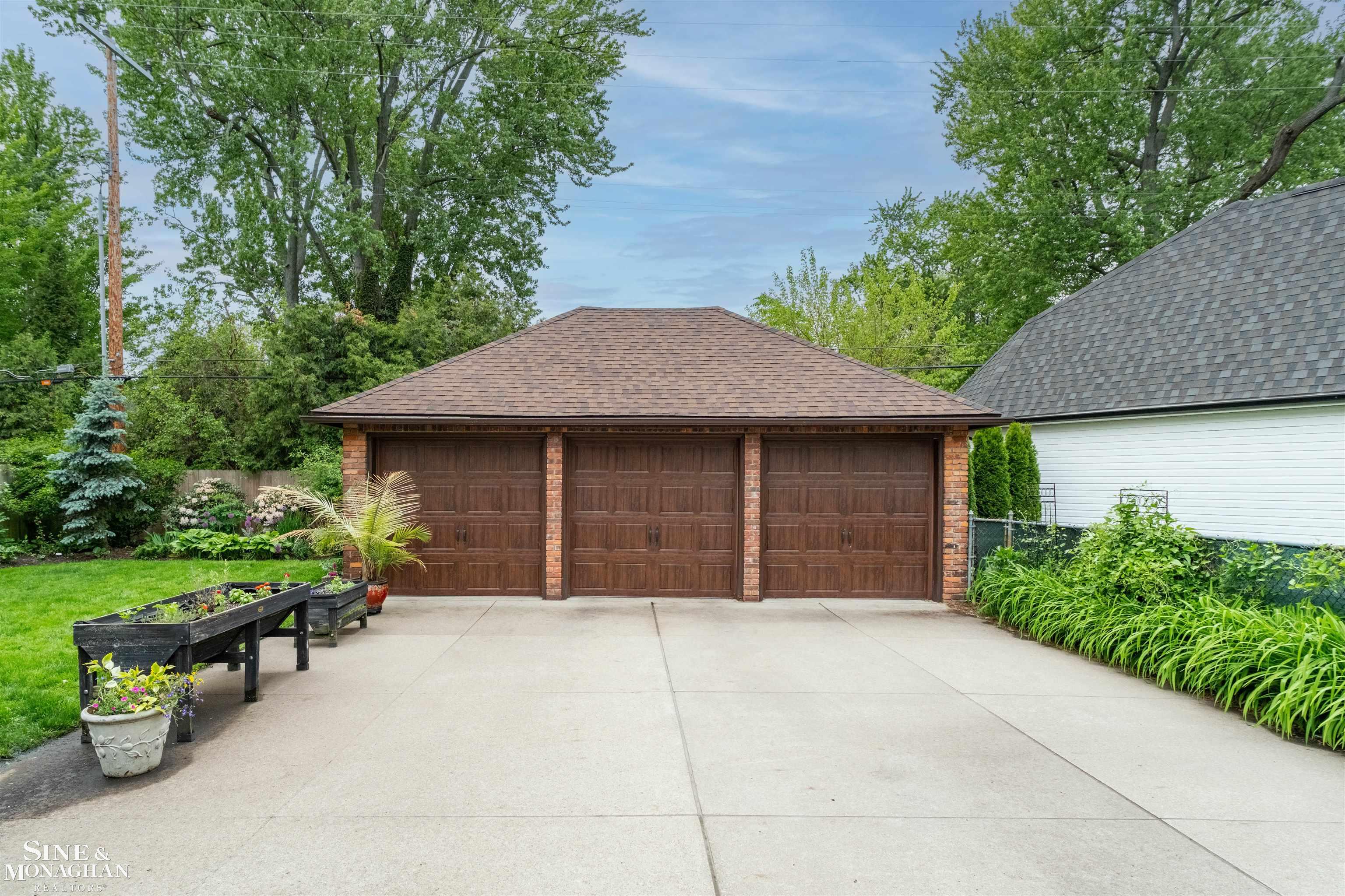 1251 Yorkshire Road Grosse Pointe Park, MI 48230 - Photo 76 of 99