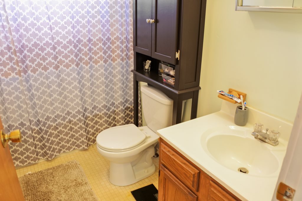 53 Evergreen Avenue Rutland, VT 05701 - Photo 15 of 29 Gallery Image 15