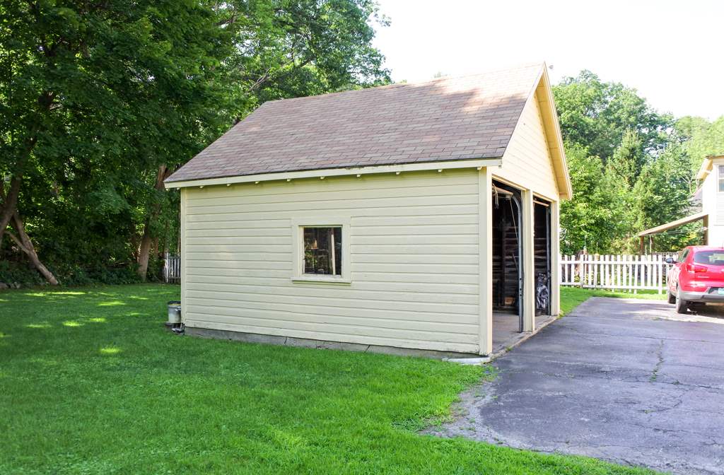 53 Evergreen Avenue Rutland, VT 05701 - Photo 9 of 29 Gallery Image 9