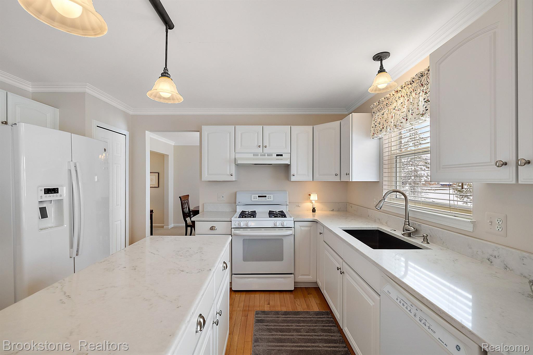 2738 Long Meadow Lane Rochester, MI 48307 - Photo 24 of 64 Gallery Image 24