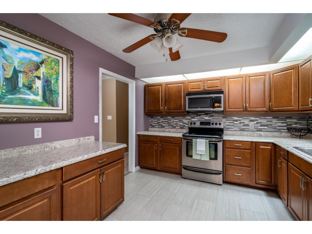 305 Hidden Acres Road Kingsport, TN 37664 - Photo 11 of 30 Photo 11