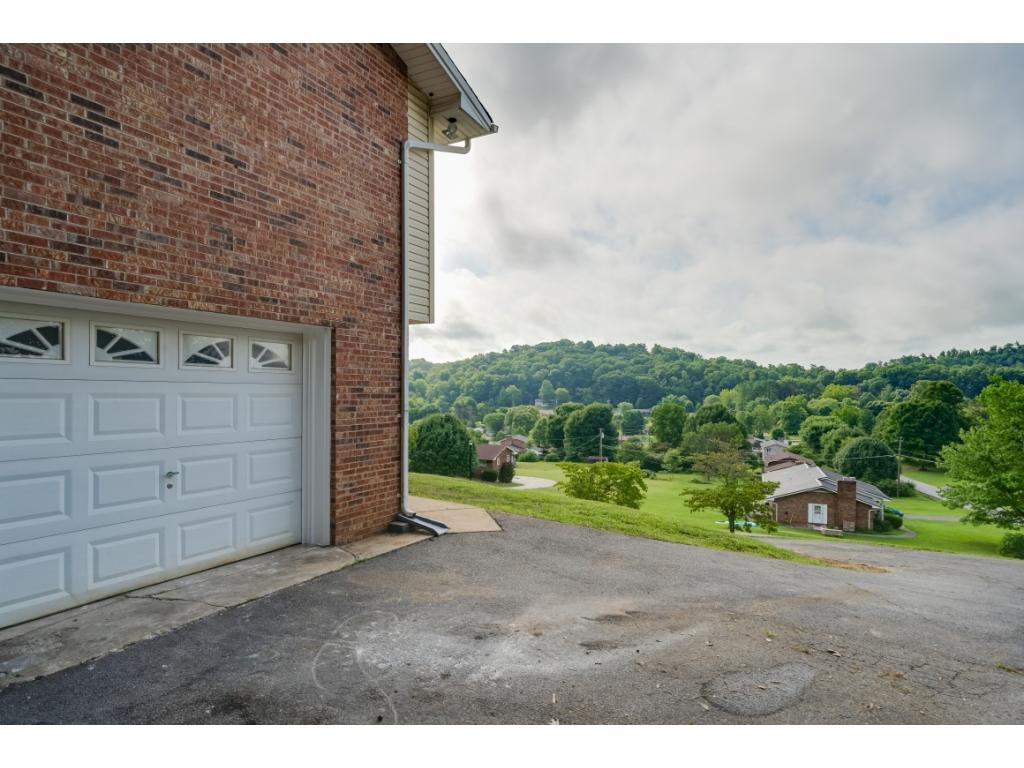 305 Hidden Acres Road Kingsport, TN 37664 - Photo 30 of 30 Photo 30