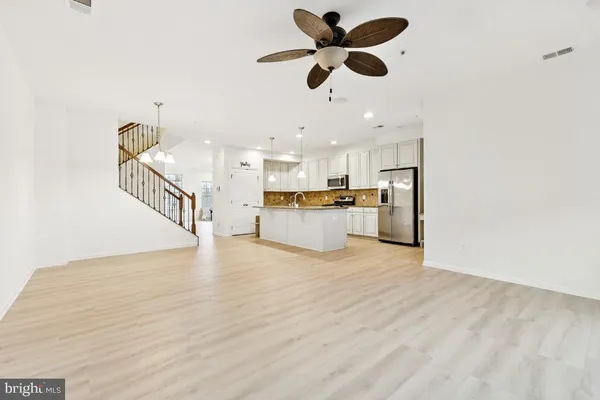 $559,990 | 25997 Braided Mane Terrace, Aldie, VA 20105