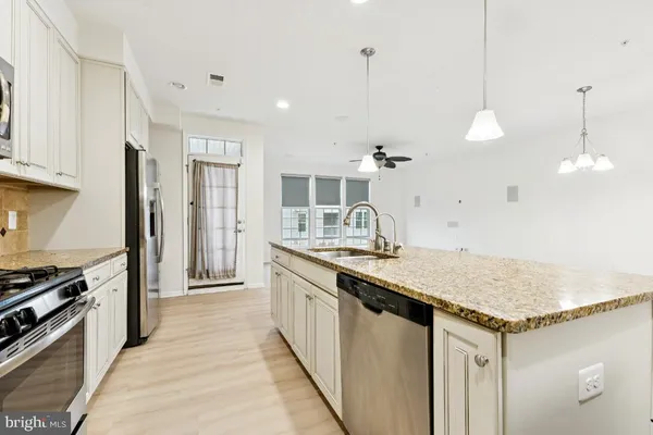 $559,990 | 25997 Braided Mane Terrace, Aldie, VA 20105