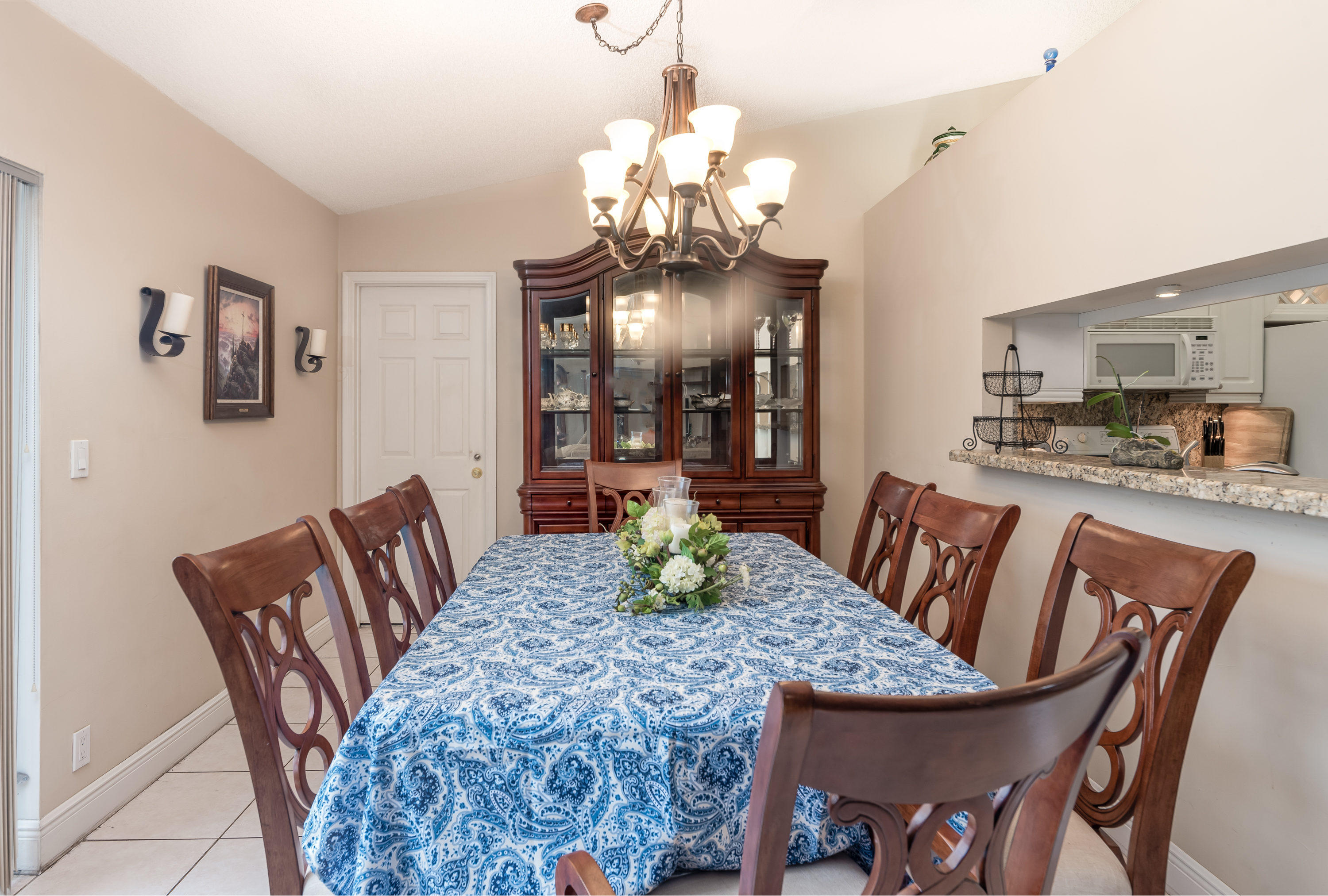 9188 Edgemont Lane Boca Raton, FL 33434 - Photo 14 of 26 Dining area