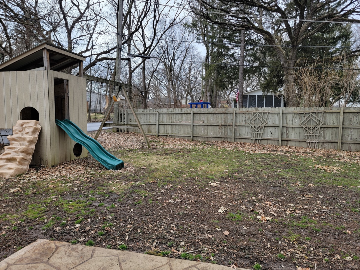 511 North River Road McHenry, IL 60051 - Photo 20 of 22 a view of a yard with a tiny play house