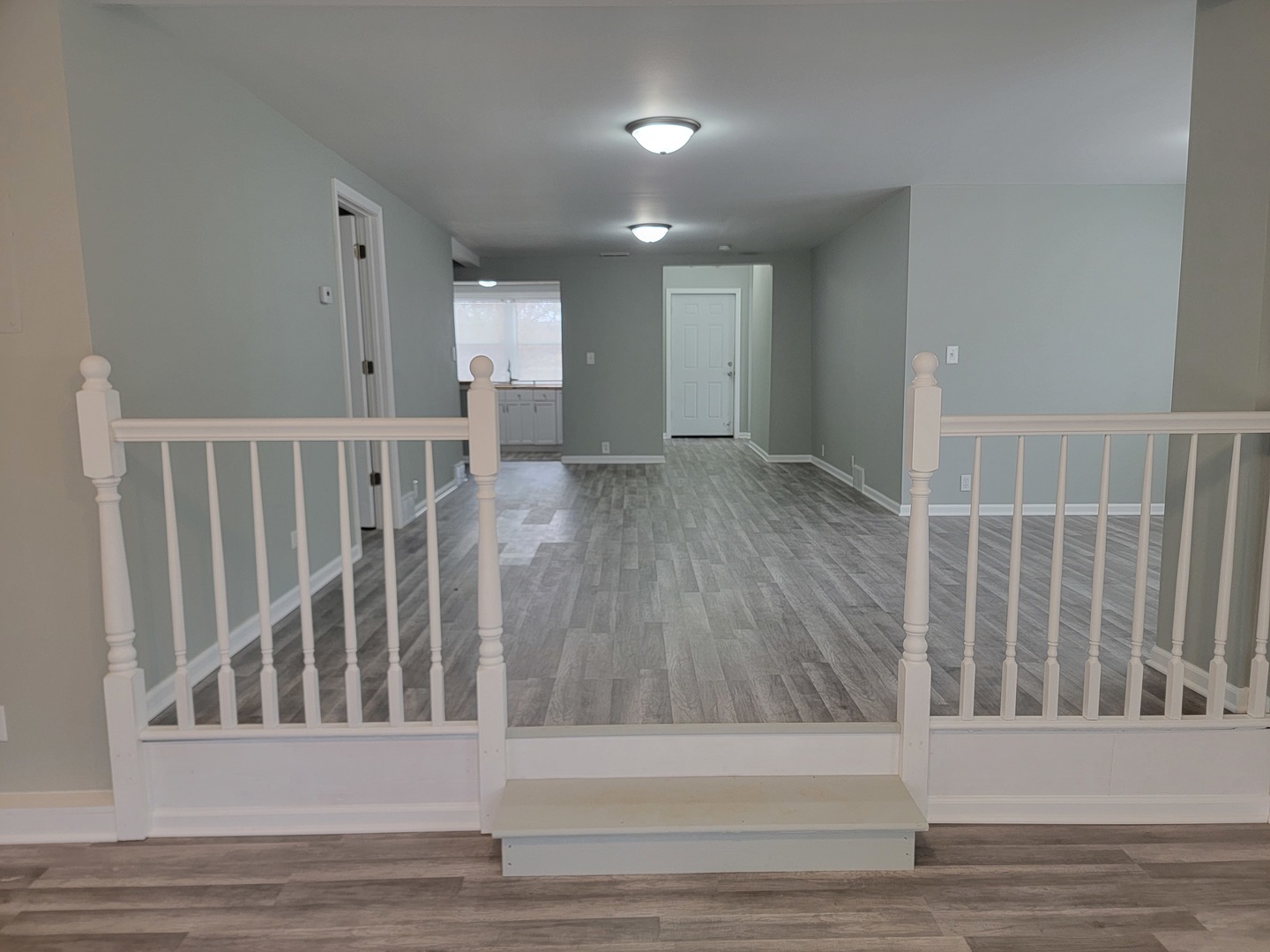511 North River Road McHenry, IL 60051 - Photo 5 of 22 a view of entryway with wooden floor