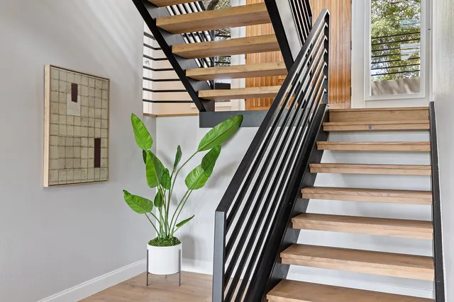 $2,000,000 | 6905 Ladera Norte, Austin, TX 78731