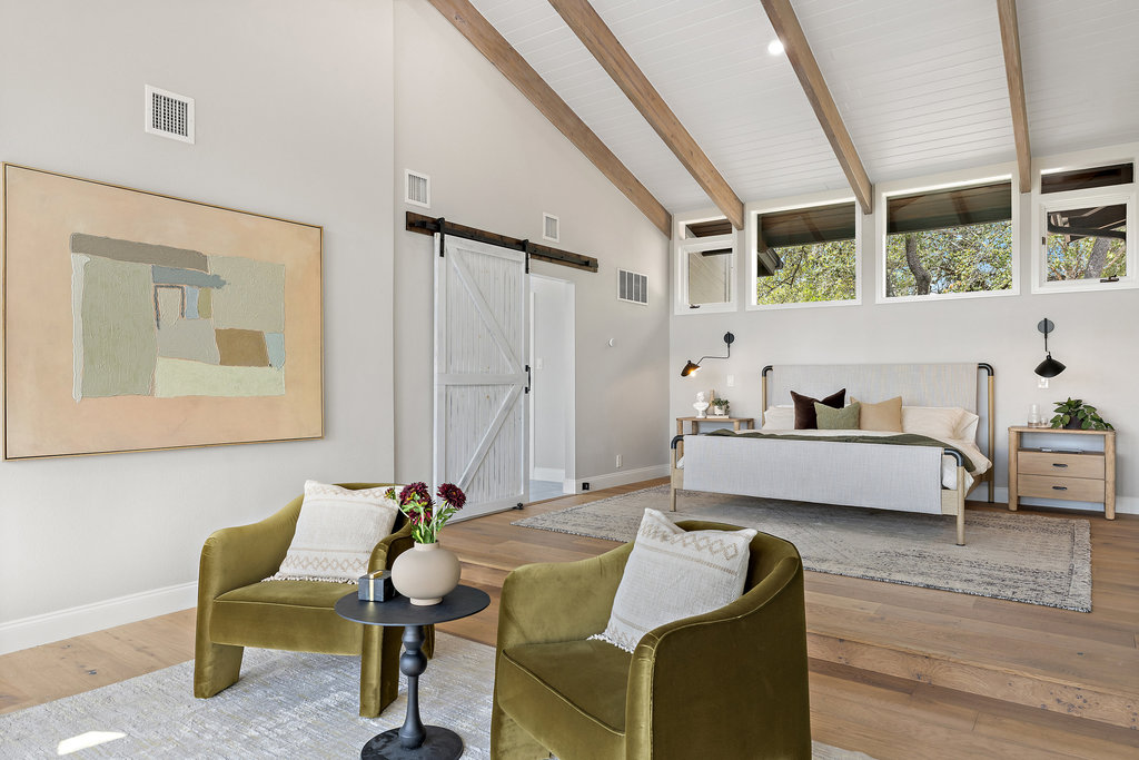 6905 Ladera Norte Austin, TX 78731 - Photo 22 of 40 a living room with furniture and wooden floor