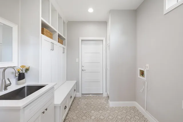 $2,000,000 | 6905 Ladera Norte, Austin, TX 78731