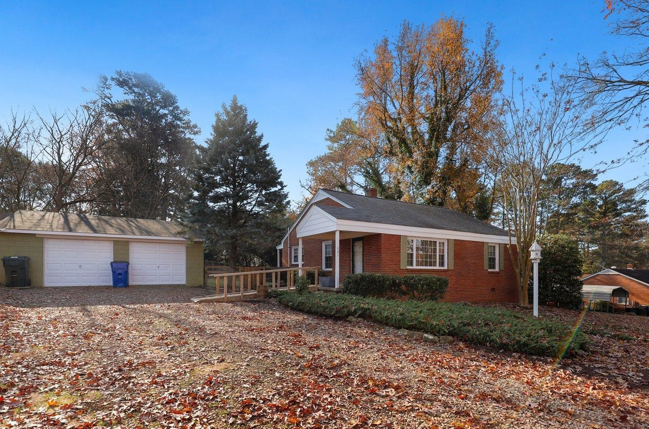 601 Oleander Road Raleigh, NC 27603 - Photo 1 of 7 Photo 1