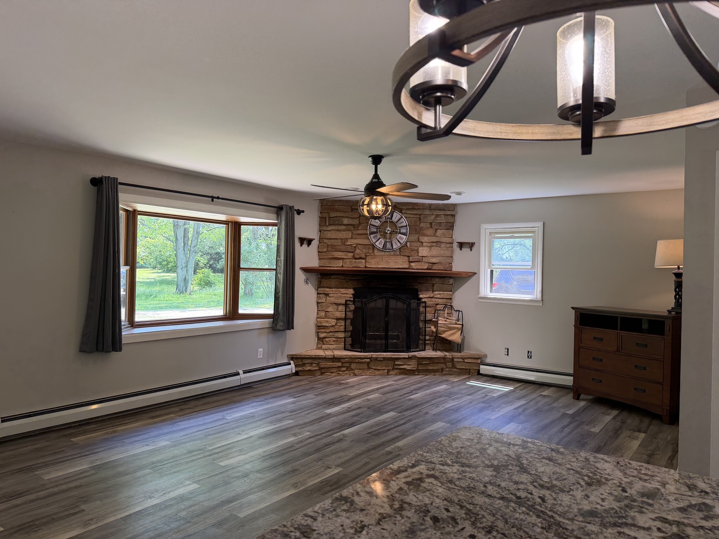 737 A Searls Road Amboy, IL 61310 - Photo 11 of 23