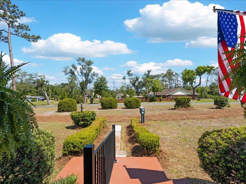 103 Crest Drive Perry, FL 32348 - Photo 6 of 70
