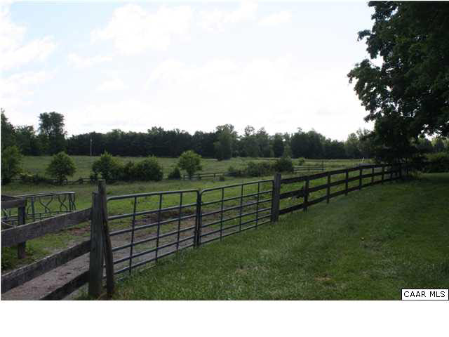 468 Breezy Point Road Mineral, VA 23117 - Photo 33 of 38 Gallery Image 33