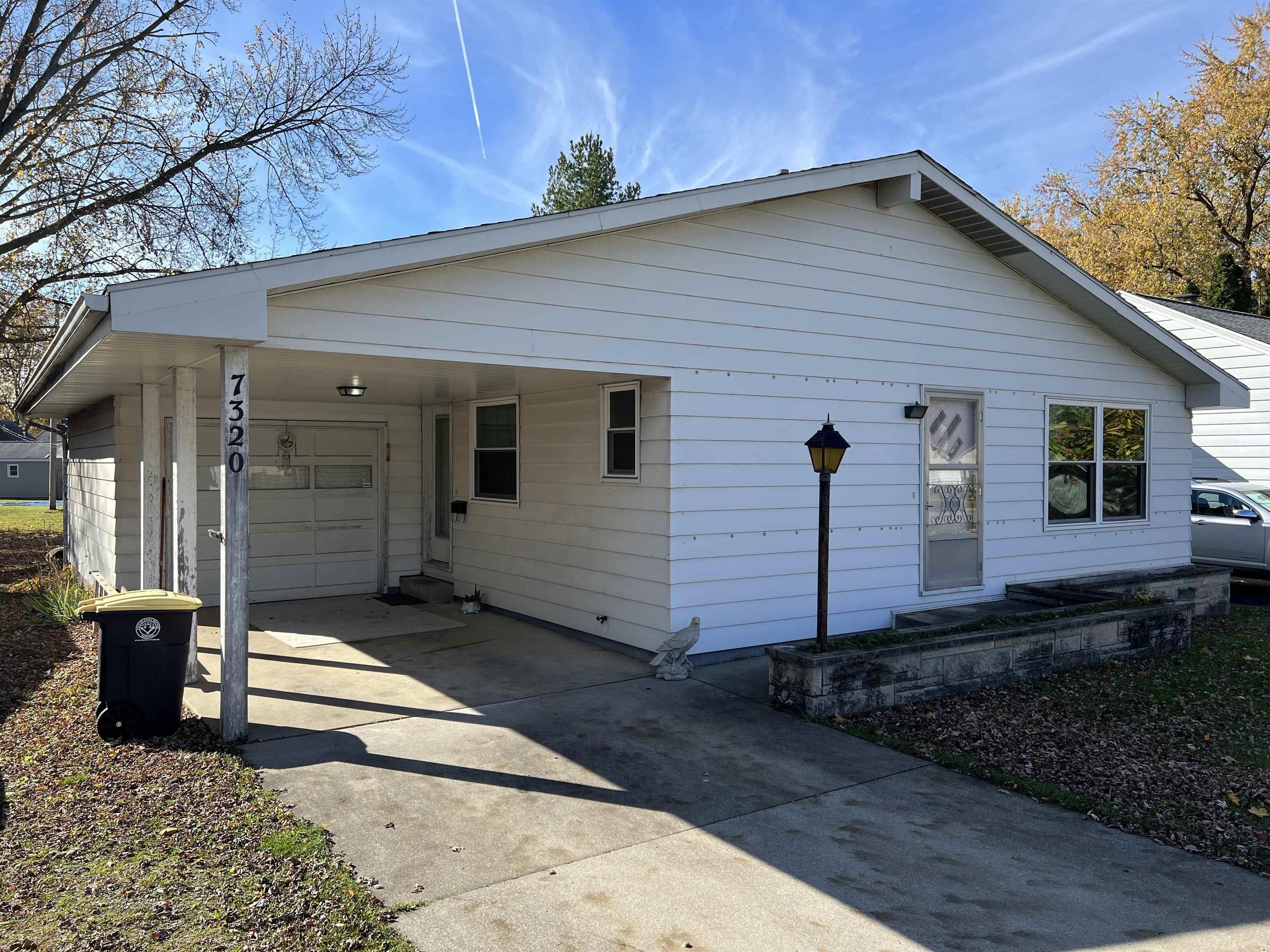 7320 Old Trail Road Fort Wayne, IN 46809 - Photo 2 of 16