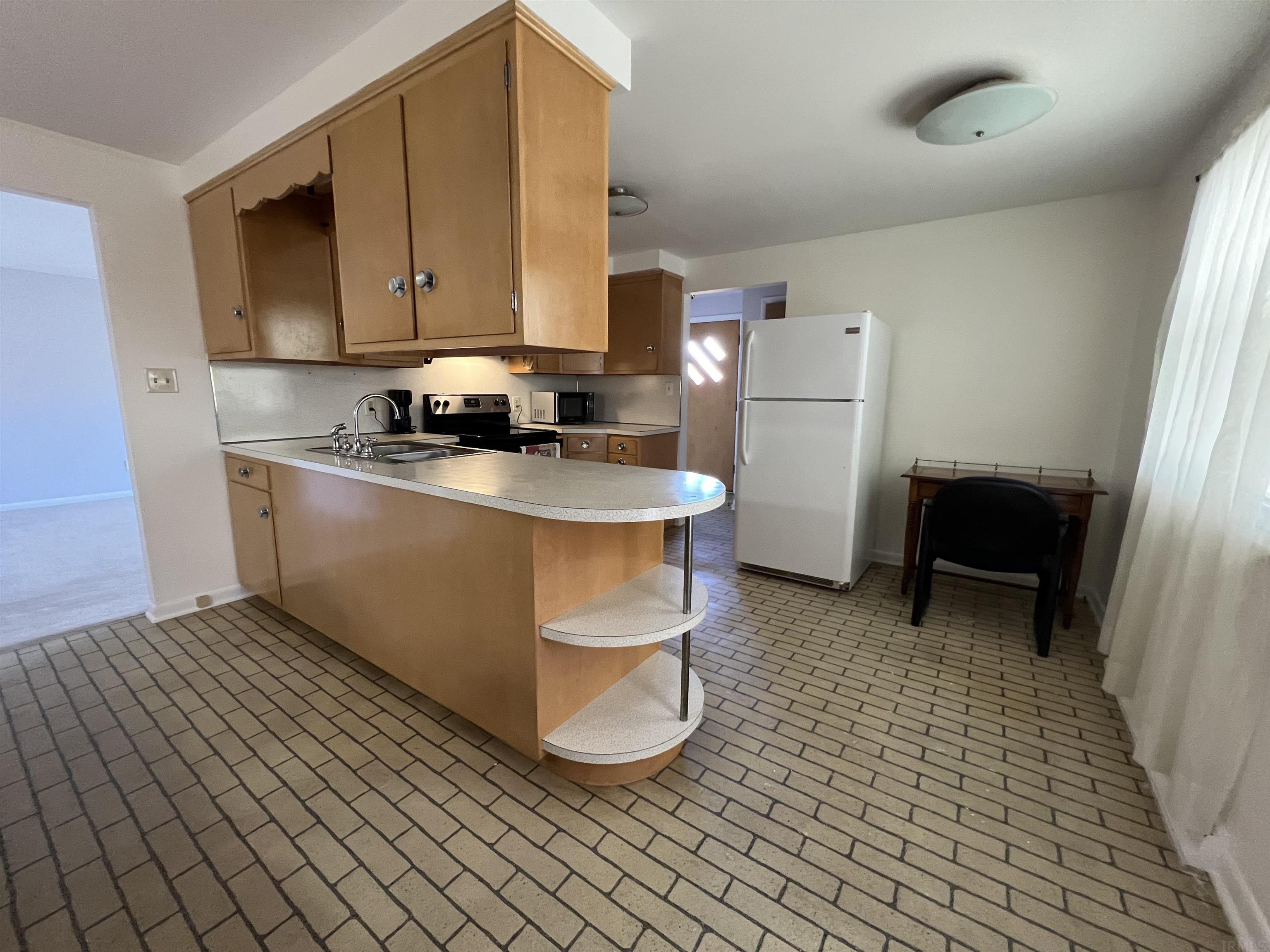 7320 Old Trail Road Fort Wayne, IN 46809 - Photo 7 of 16