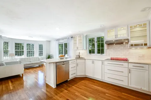 $850,000 | 1 Moody Drive, Sandwich, MA 02563