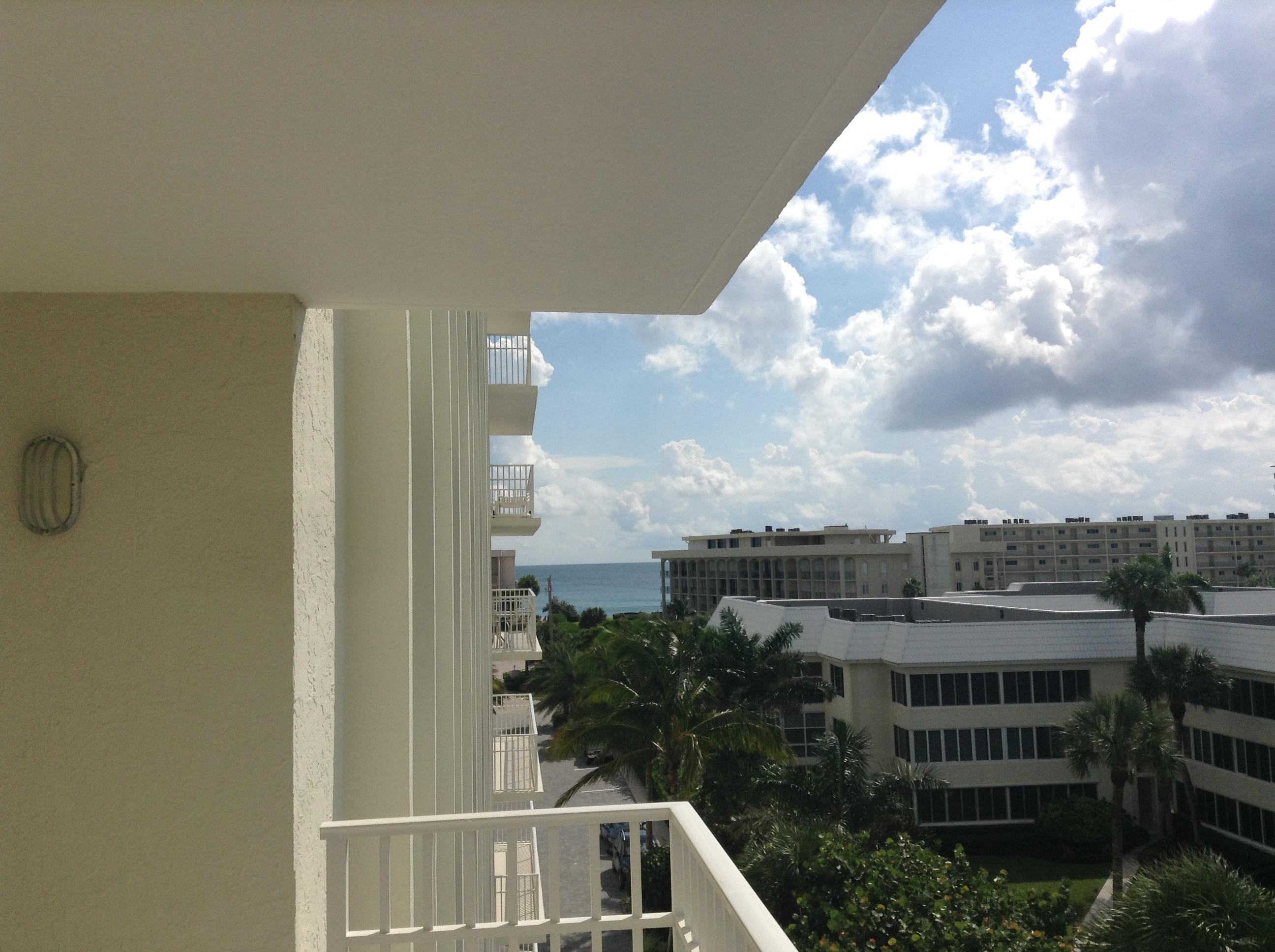 375 South Beach Road, Unit 503 Jupiter, FL 33469 - Photo 19 of 27 peek at ocean