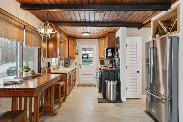 $539,900 | 10 Birch Bluff Road, Tonka Bay, MN 55331