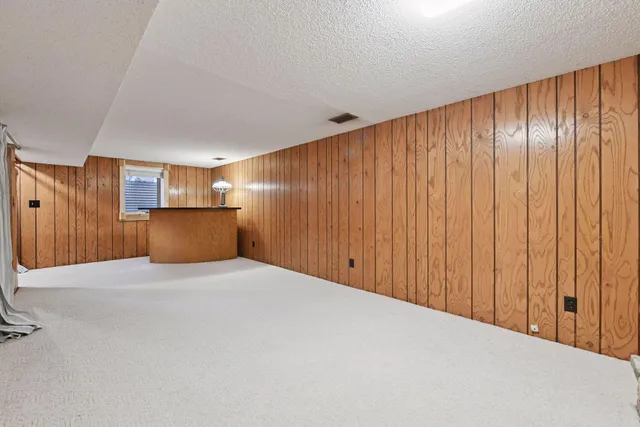 $539,900 | 10 Birch Bluff Road, Tonka Bay, MN 55331