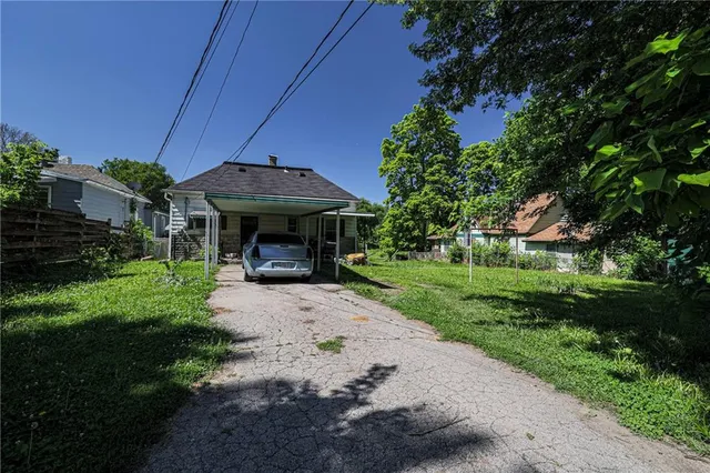 $125,000 | 209 West Nebraska Avenue, St. Joseph, MO 64504