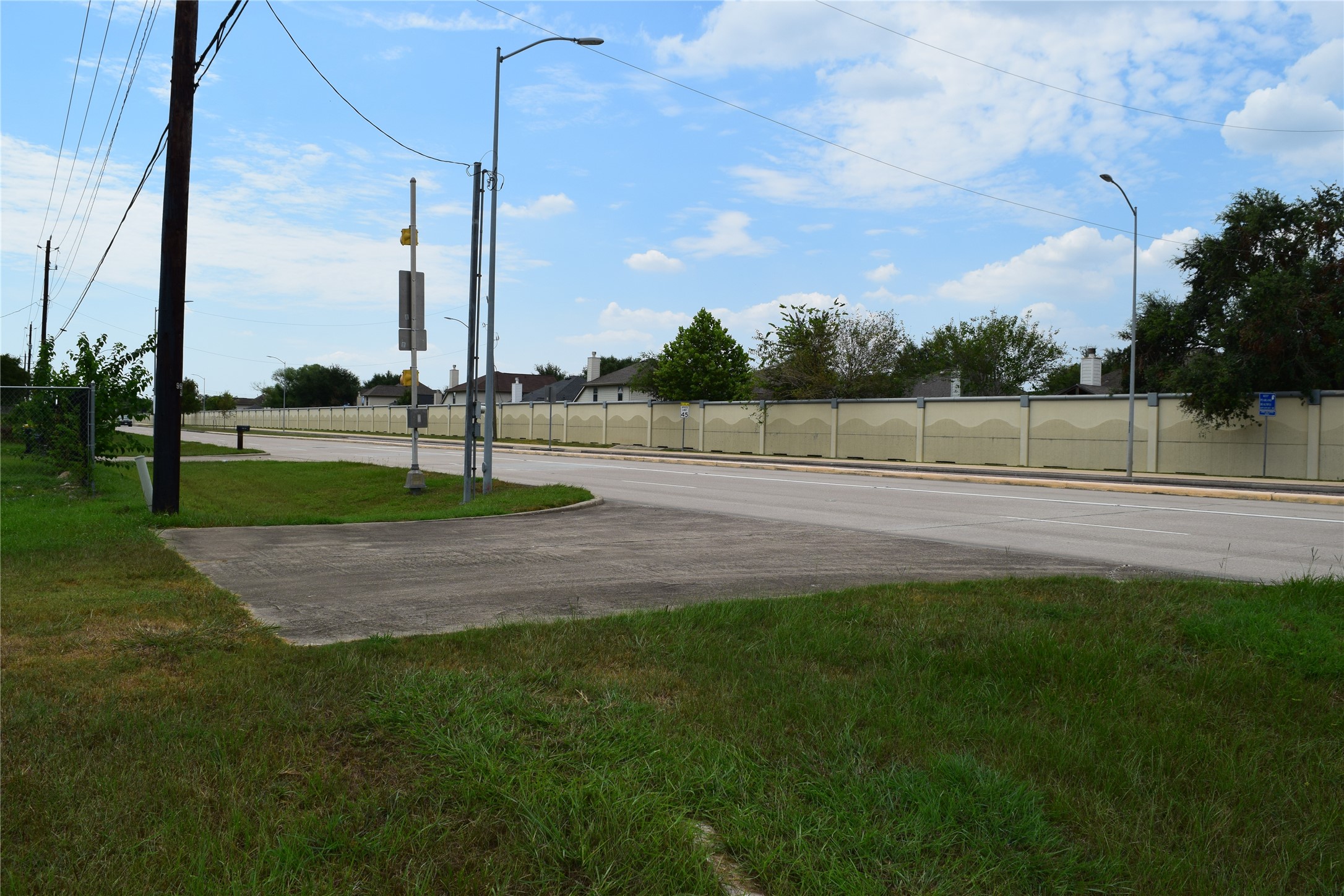 16622 McLean Road Pearland, TX 77584 - Photo 7 of 15 a view of outdoor space