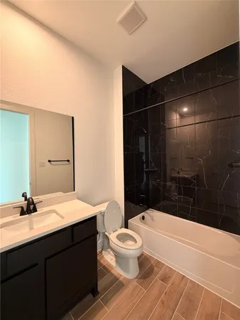 $2,800 | 22419 Red Sage Cove, Lago Vista, TX 78645