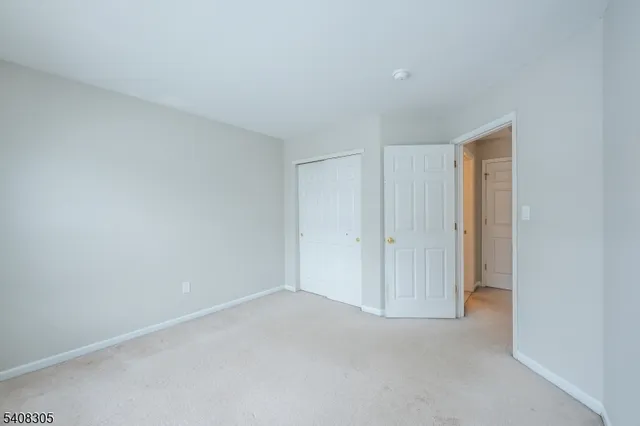 $2,800 | 63 Hickory Way, Mount Arlington, NJ 07856