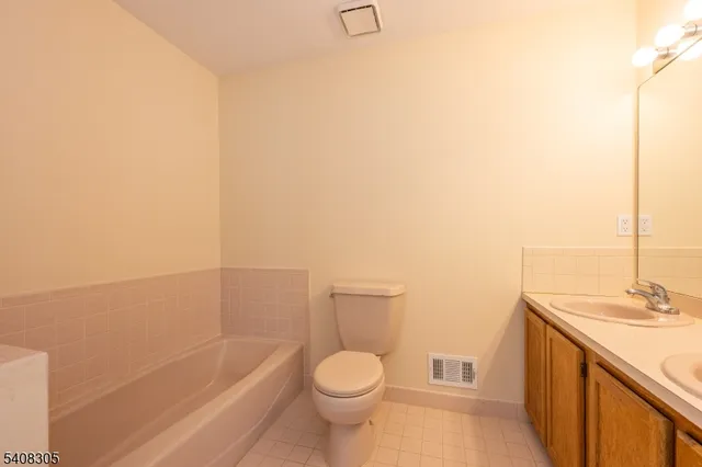 $2,800 | 63 Hickory Way, Mount Arlington, NJ 07856