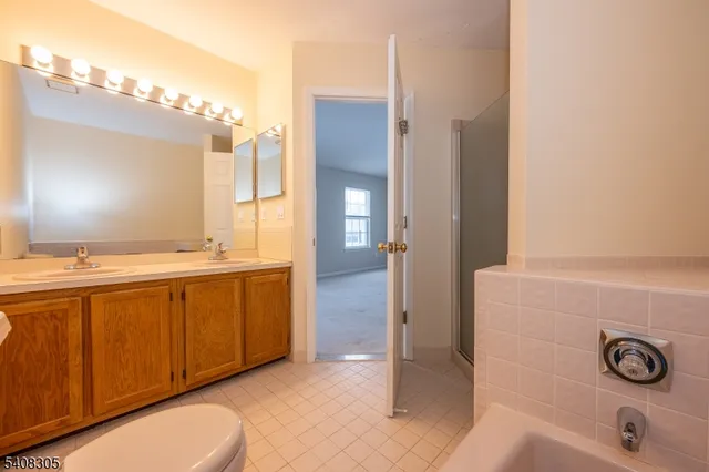 $2,800 | 63 Hickory Way, Mount Arlington, NJ 07856