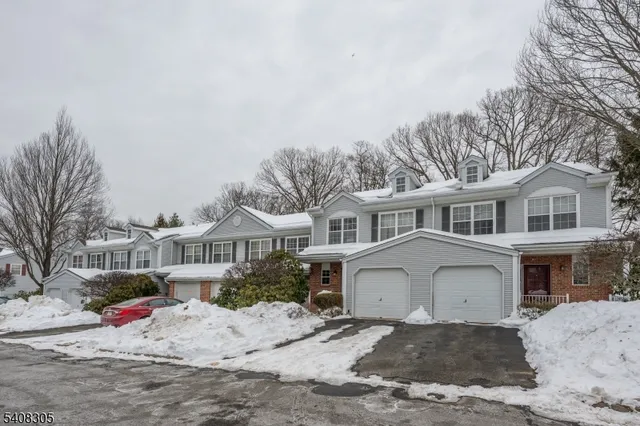 $2,800 | 63 Hickory Way, Mount Arlington, NJ 07856