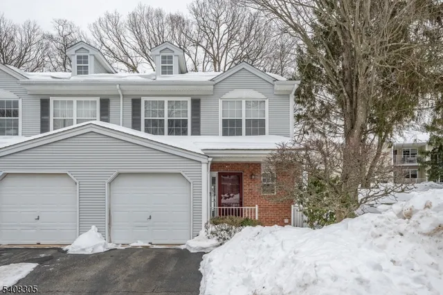 $2,800 | 63 Hickory Way, Mount Arlington, NJ 07856