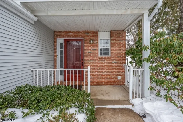 $2,800 | 63 Hickory Way, Mount Arlington, NJ 07856