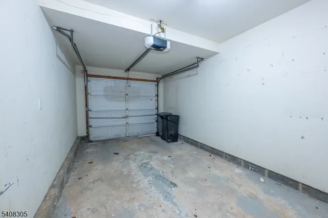 $2,800 | 63 Hickory Way, Mount Arlington, NJ 07856