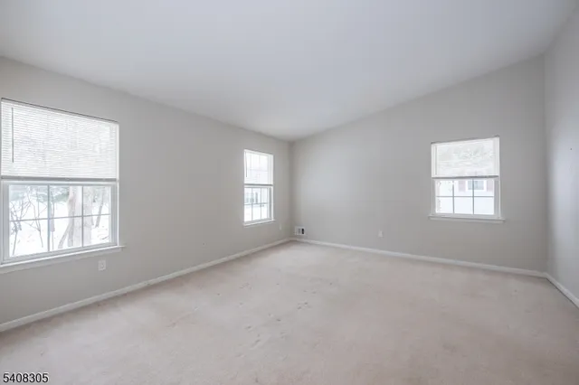 $2,800 | 63 Hickory Way, Mount Arlington, NJ 07856