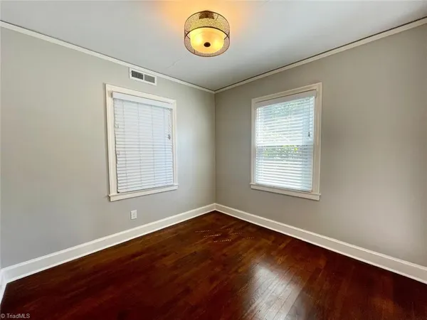 $1,595 | 1311 Cardinal Place, Greensboro, NC 27408