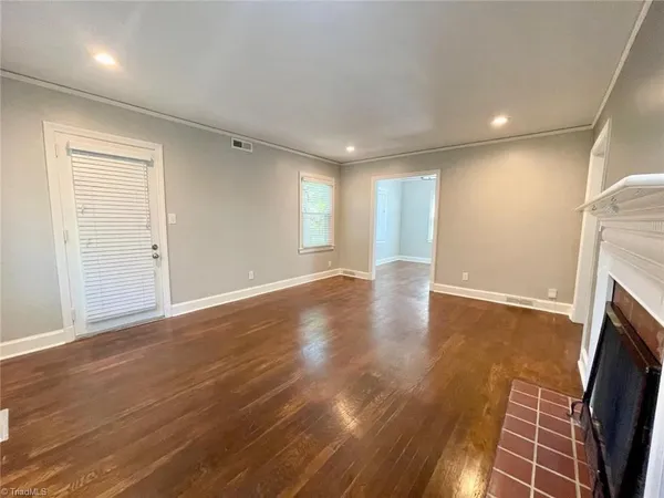 $1,595 | 1311 Cardinal Place, Greensboro, NC 27408