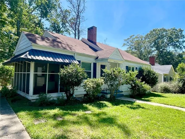 $1,595 | 1311 Cardinal Place, Greensboro, NC 27408