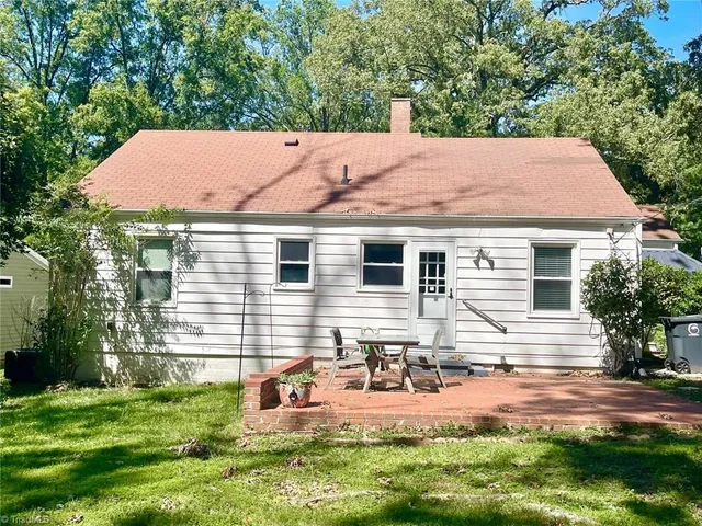 $1,595 | 1311 Cardinal Place, Greensboro, NC 27408