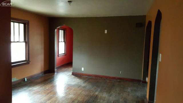 12502 North Genesee Road Clio, MI 48420 - Photo 4 of 6 20447486-3.JPG
