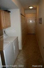 1768 Flagstone Circle Rochester, MI 48307 - Photo 9 of 9 Use Laundry.jpg