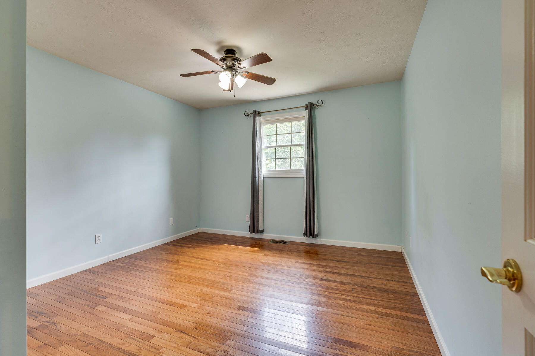191 Maple Tree Lane Watauga, TN 37694 - Photo 20 of 50 191 Maple Tree Ln