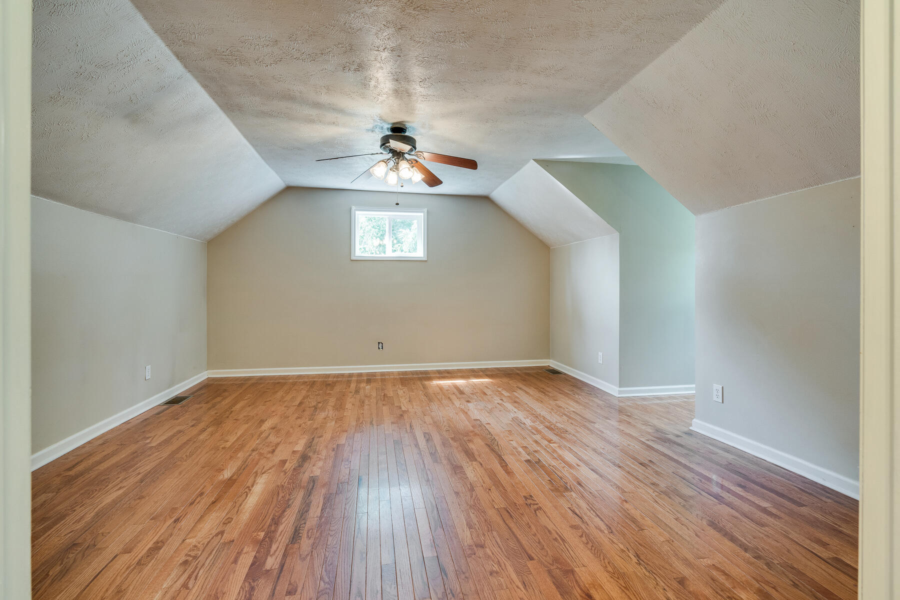 191 Maple Tree Lane Watauga, TN 37694 - Photo 28 of 50 191 Maple Tree Ln