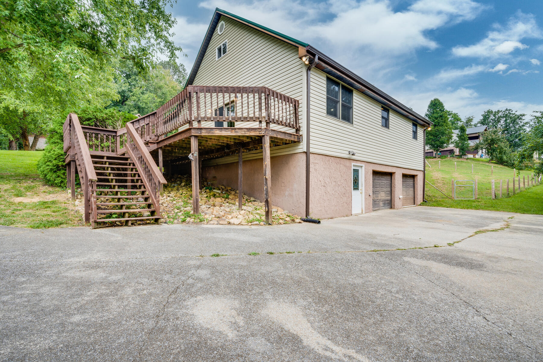 191 Maple Tree Lane Watauga, TN 37694 - Photo 41 of 50 191 Maple Tree Ln
