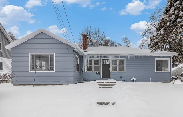 $249,900 | 1643 Burlingame Avenue Southwest, Grand Rapids, MI 49509